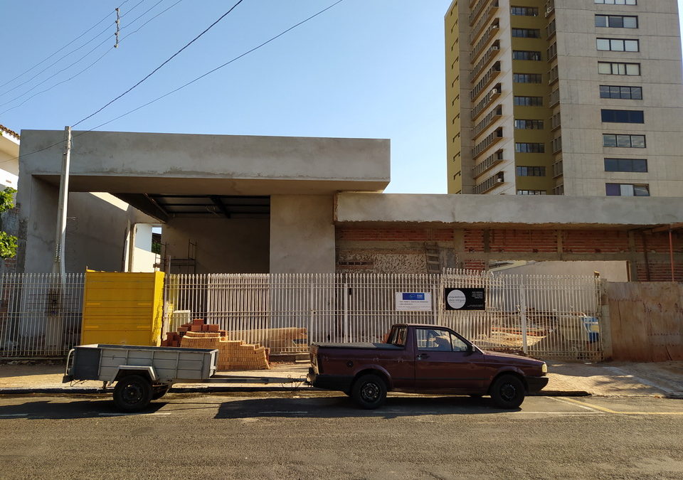 Direção técnica, projetos de fundações estruturas de concreto armado e fiscalização das obras de Centro Empresarial na Rua Afonso Pena em Araçatuba-SP